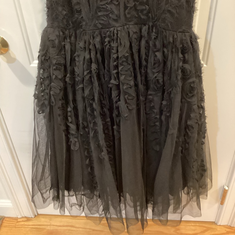 Elegant Black Lace Evening Gown⭐️ - Picture 3 of 11